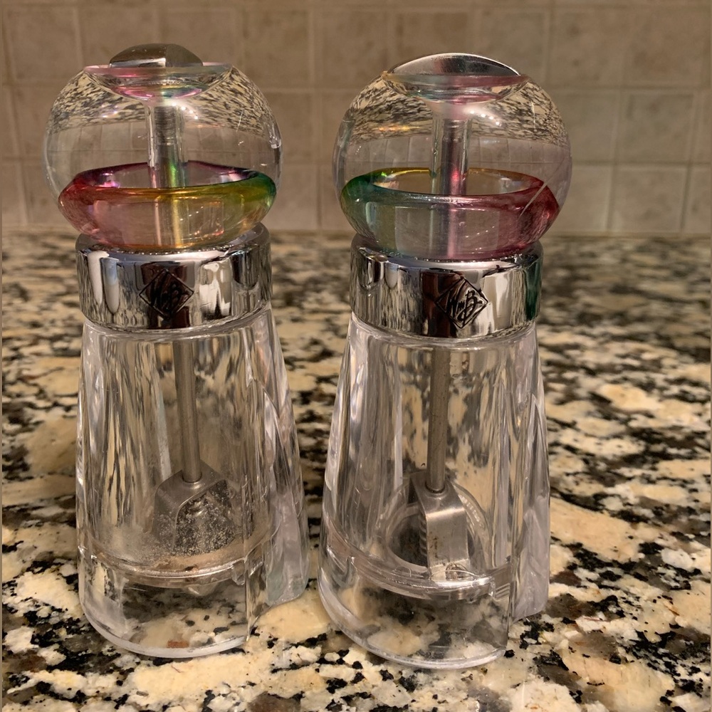 VTG WM Bounds Rainbow Acrylic Lucite MCM Salt & Pepper Grinder Set ~ RARE